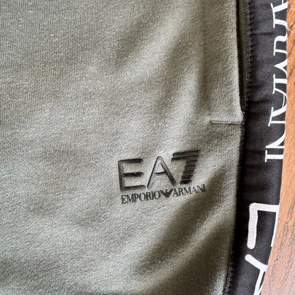 Emporio Armani EA7 Men’s Joggers size M - Picture 2 of 3